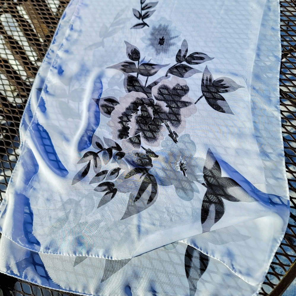 Scarf - Picture 4 of 6
